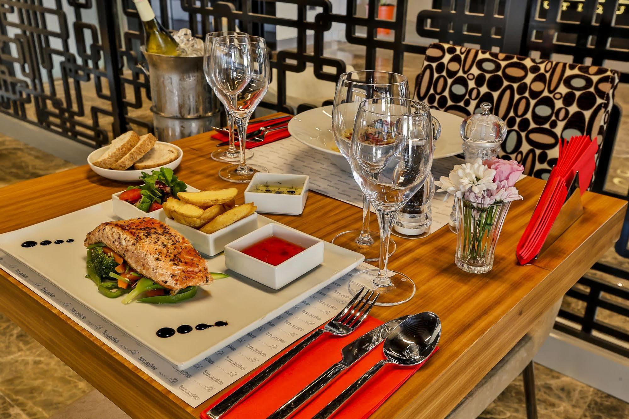 Business Life Hotel Istanbul Eksteriør bilde